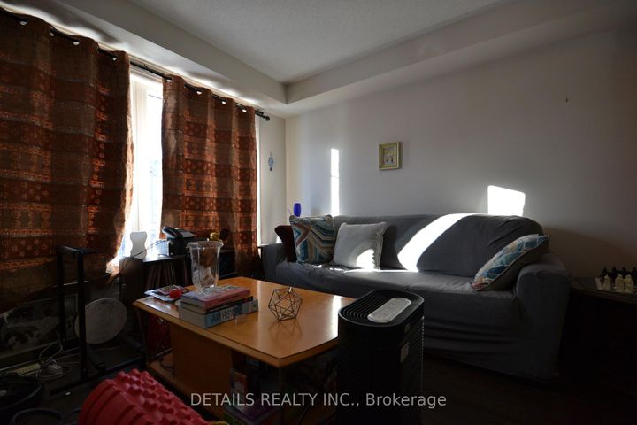 Photo 3 at 530 Snow Goose Street, Nepean (Half Moon Bay), Ottawa