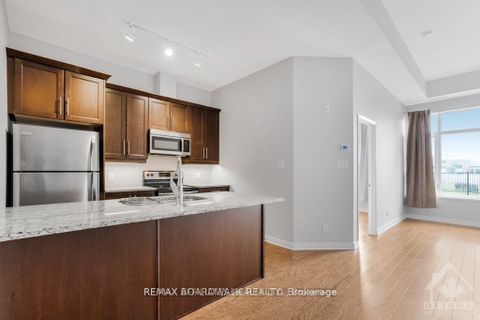 Photo 9 at 109 - 310 Centrum Boulevard, Bilberry Creek/Queenswood Heights, Orleans