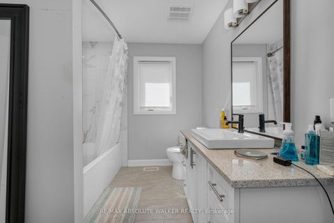 Photo 10 at 102 Sophie Lane, Merrickville