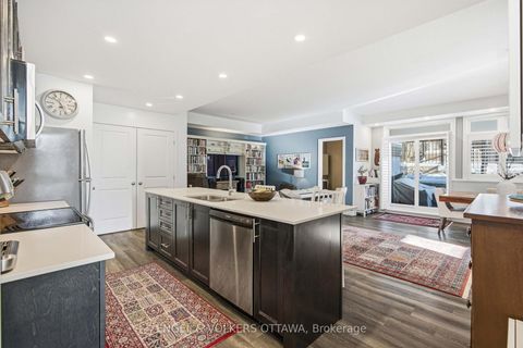 Photo 4 at B - 310 Tulum Crescent, Emerald Meadows/Trailwest, Kanata