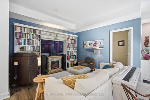 Photo 11 at B - 310 Tulum Crescent, Emerald Meadows/Trailwest, Kanata