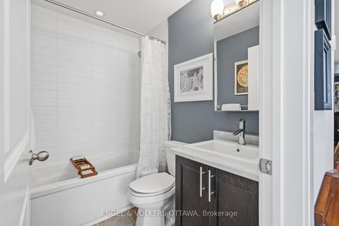 Photo 19 at B - 310 Tulum Crescent, Emerald Meadows/Trailwest, Kanata