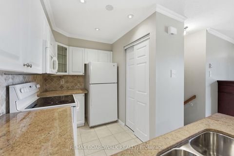 Photo 14 at 106 - 1760 Cabaret Lane, Fallingbrook/Pineridge, Orleans