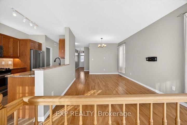 Photo 7 at 215 Cairnsmore Circle, Nepean (Stonebridge), Ottawa