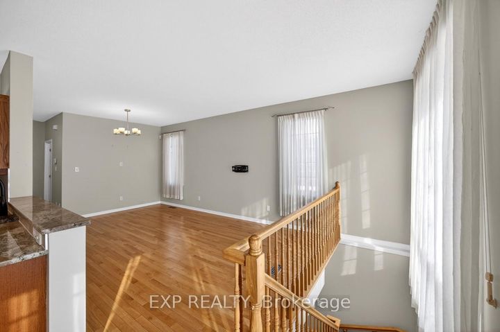Photo 23 at 215 Cairnsmore Circle, Nepean (Stonebridge), Ottawa