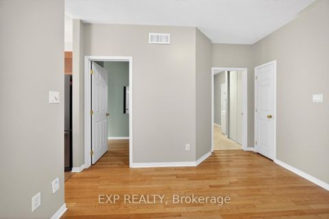 Photo 14 at 215 Cairnsmore Circle, Nepean (Stonebridge), Ottawa