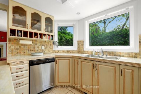 Photo 7 at 25 SPINDLE Way, Stittsville (South), Stittsville