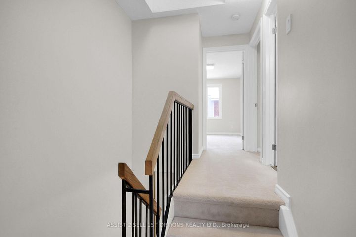 Photo 11 at 22 Castlebrook Lane, Nepean (Centrepointe), Ottawa