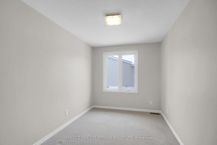 Photo 12 at 22 Castlebrook Lane, Nepean (Centrepointe), Ottawa