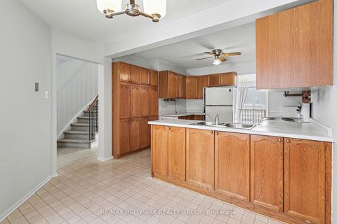 Photo 3 at 1970 Wildflower Drive, Queenswood Heights South, Orleans