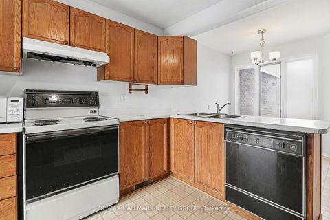 Photo 4 at 1970 Wildflower Drive, Queenswood Heights South, Orleans