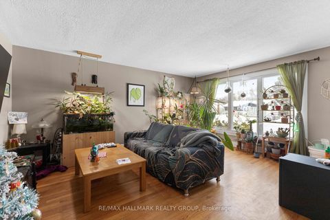 Photo 1 at 816 Willow Avenue, Chatelaine Village, Orleans