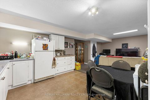 Photo 17 at 816 Willow Avenue, Chatelaine Village, Orleans
