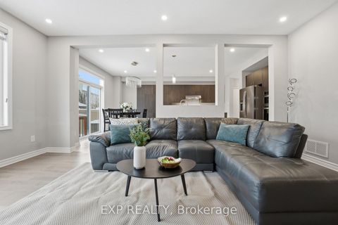 Photo 9 at 118 Discovery Crescent, Stittsville (North), Stittsville