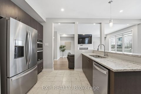 Photo 15 at 118 Discovery Crescent, Stittsville (North), Stittsville