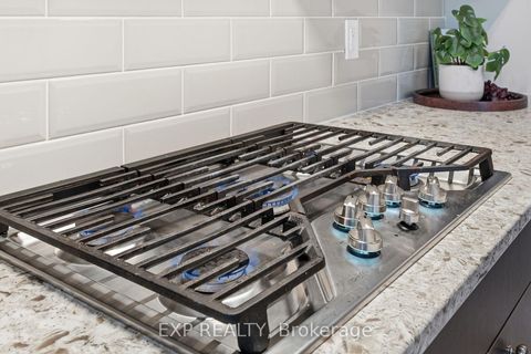 Photo 22 at 118 Discovery Crescent, Stittsville (North), Stittsville