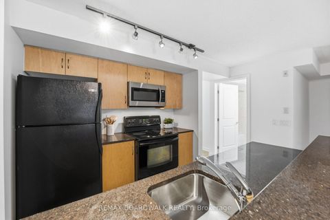 Photo 14 at 908 - 138 Somerset Street W, Ottawa Centre/Golden Triangle, Ottawa Centre