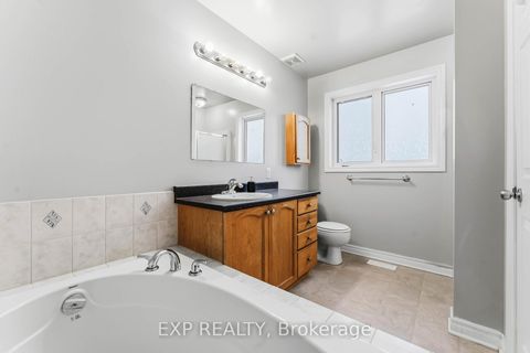 Photo 28 at 214 Montmorency Way, Avalon East, Orleans