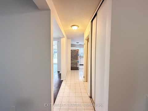 Photo 5 at 712 Mathieu Way, Fallingbrook/Pineridge, Orleans