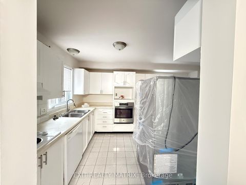 Photo 7 at 712 Mathieu Way, Fallingbrook/Pineridge, Orleans