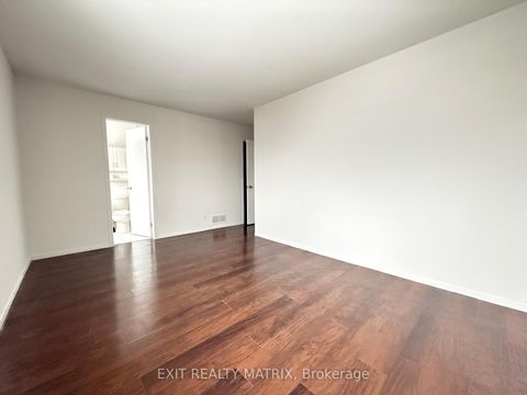 Photo 9 at 712 Mathieu Way, Fallingbrook/Pineridge, Orleans