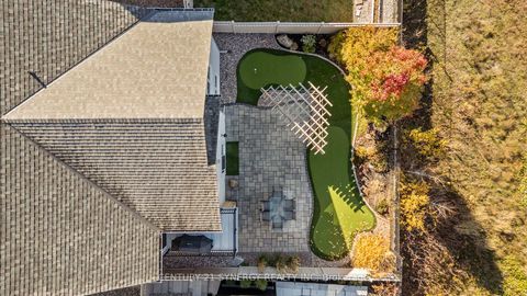 Photo 46 at 579 Baie-Des-Castors Street, Camelot, Orleans