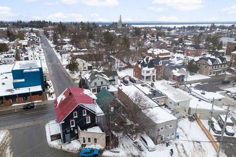 Photo 3 at 56 Madawaska Street, Arnprior