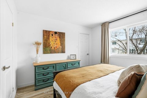 Photo 18 at 480 Wincanton Drive, Chatelaine Village, Orleans