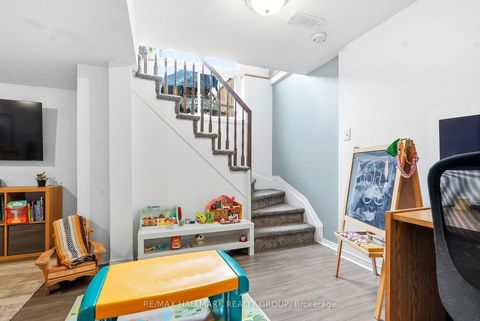 Photo 25 at 480 Wincanton Drive, Chatelaine Village, Orleans