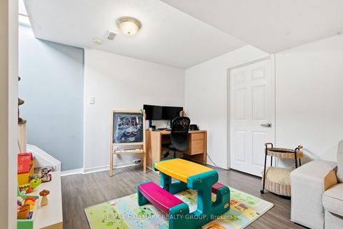 Photo 28 at 480 Wincanton Drive, Chatelaine Village, Orleans