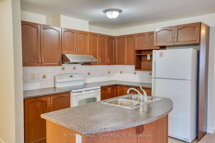Photo 7 at 7 - 176 Paseo Private, Nepean (Centrepointe), Ottawa