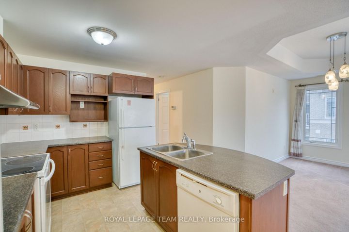 Photo 8 at 7 - 176 Paseo Private, Nepean (Centrepointe), Ottawa