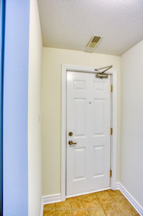 Photo 4 at 7 - 176 Paseo Private, Nepean (Centrepointe), Ottawa