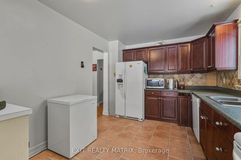 Photo 11 at 1123 Burgundy Lane, Convent Glen, Orleans