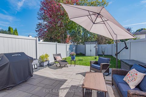 Photo 3 at 813 Clearcrest Crescent, Fallingbrook/Ridgemount, Orleans