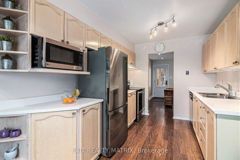 Photo 14 at 813 Clearcrest Crescent, Fallingbrook/Ridgemount, Orleans