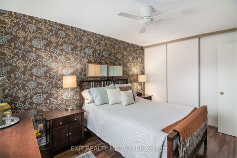 Photo 19 at 813 Clearcrest Crescent, Fallingbrook/Ridgemount, Orleans