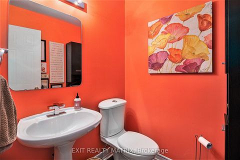 Photo 20 at 813 Clearcrest Crescent, Fallingbrook/Ridgemount, Orleans