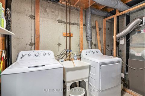 Photo 21 at 813 Clearcrest Crescent, Fallingbrook/Ridgemount, Orleans