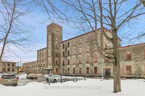 Photo 1 at 319 - 1 Rosamond Street E, Almonte, Mississippi Mills