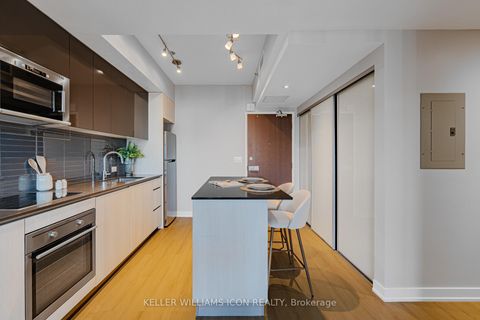 Photo 5 at 2015 - 199 Slater Street, Ottawa Centre