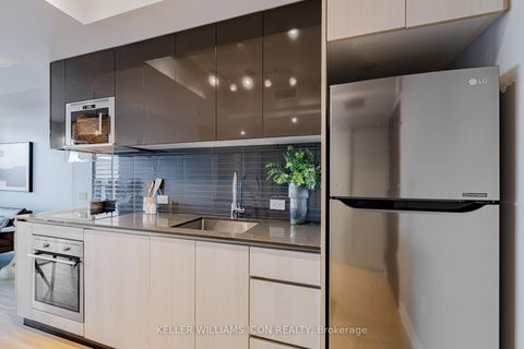 Photo 8 at 2015 - 199 Slater Street, Ottawa Centre