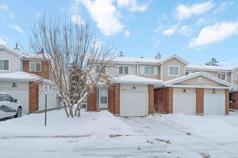 Photo 2 at 6467 Natalie Way, Chateauneuf, Orleans