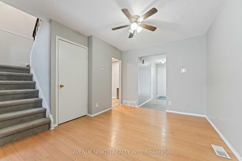 Photo 8 at 6467 Natalie Way, Chateauneuf, Orleans