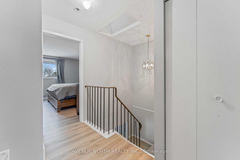 Photo 17 at 6467 Natalie Way, Chateauneuf, Orleans