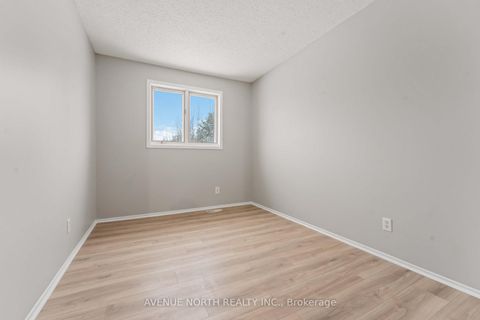 Photo 21 at 6467 Natalie Way, Chateauneuf, Orleans