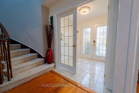 Photo 5 at 566 Falwyn Crescent, Fallingbrook/Ridgemount, Orleans