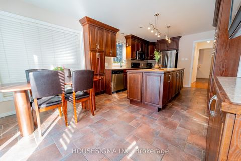 Photo 9 at 566 Falwyn Crescent, Fallingbrook/Ridgemount, Orleans