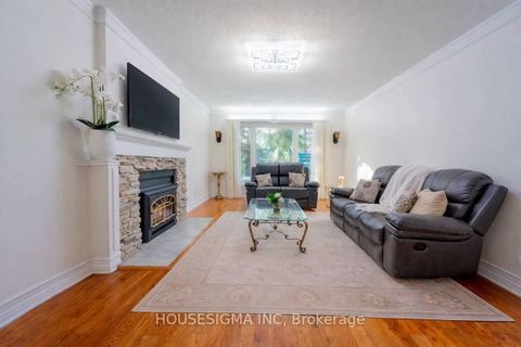 Photo 15 at 566 Falwyn Crescent, Fallingbrook/Ridgemount, Orleans