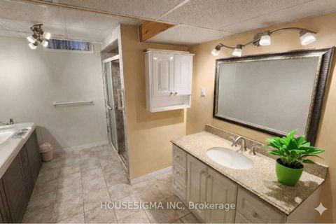 Photo 38 at 566 Falwyn Crescent, Fallingbrook/Ridgemount, Orleans